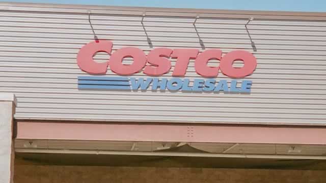 Are Costco's July Sales Solid Enough to Justify Its Premium Valuation?