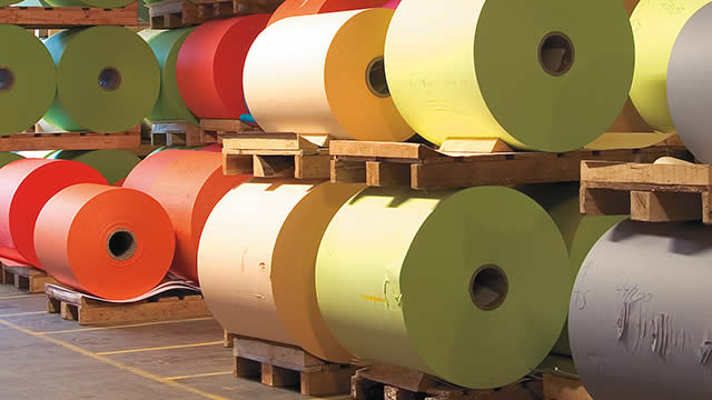 Are Investors Undervaluing Suzano (SUZ) Right Now?