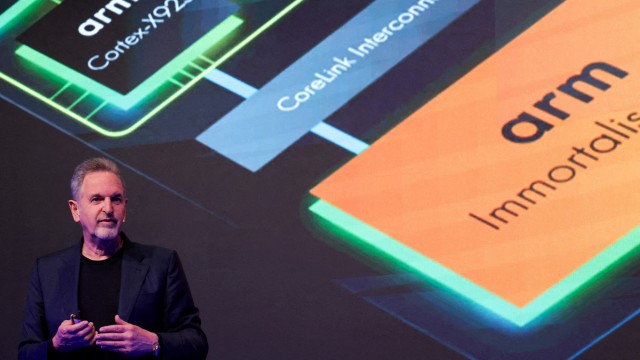 Arm, Qualcomm legal battle seen disrupting AI-powered PC wave