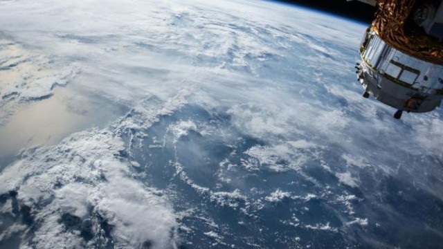 AST SpaceMobile Stock Rockets Toward Best Month on Record After Verizon Deal