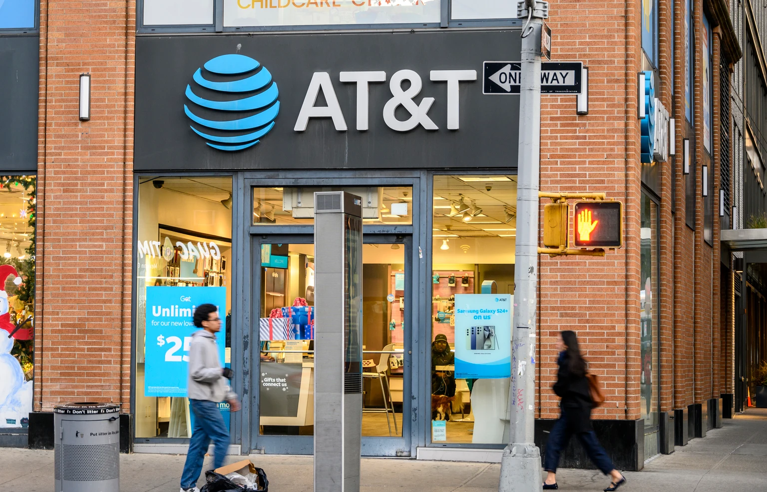 AT&T: The Telecom Giant To Buy