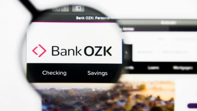 Bank OZK (OZK) Rides on High Rates, Fee Income Amid Cost Woes