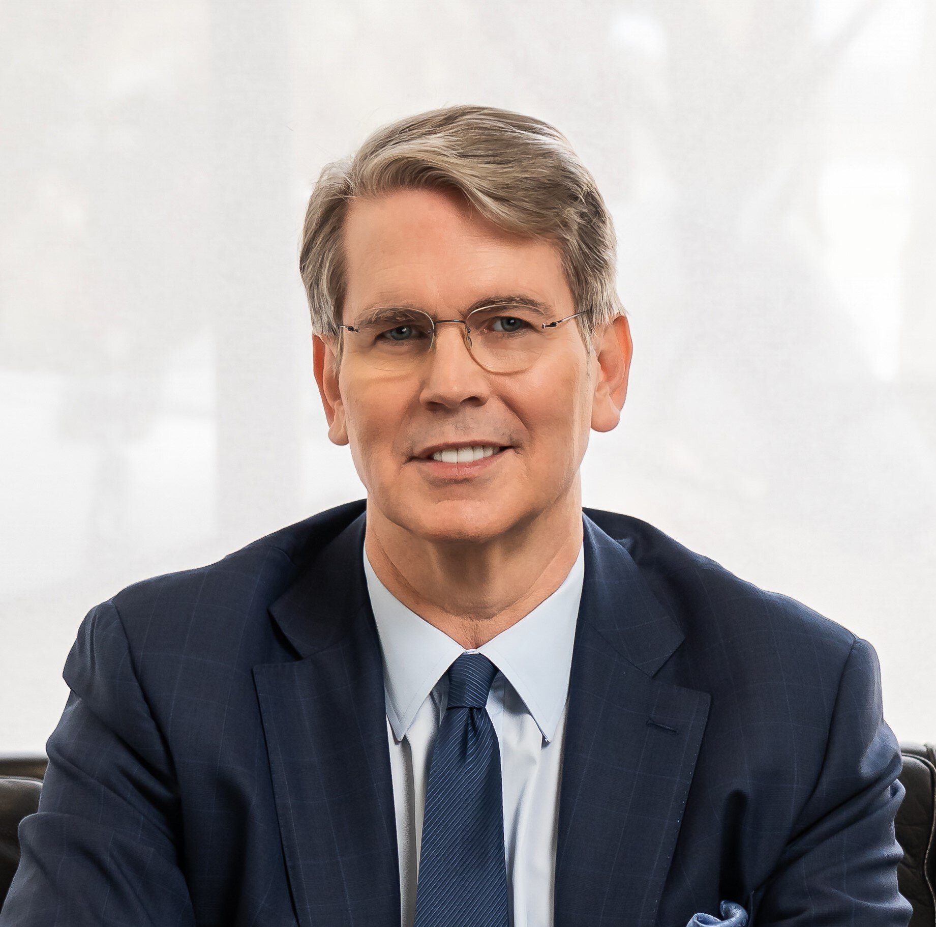 Bessent Takes Shot At Obama, Dines At Cheesecake Factory, As Stock Is Up 120% This Year