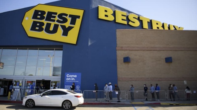 Best Buy gets double-upgrade at Citi on expectations of sales growth