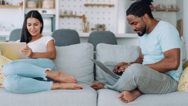 Billionaires Are Buying These High-Yield Dividend Stocks Left and Right. Should You Follow Their Lead?