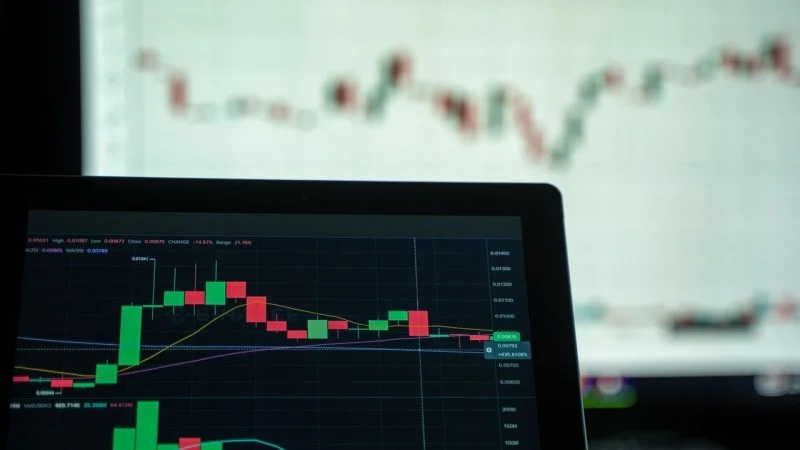Binance futures traders ditch altcoins for Bitcoin and Ethereum as volume concentration shifts sharply