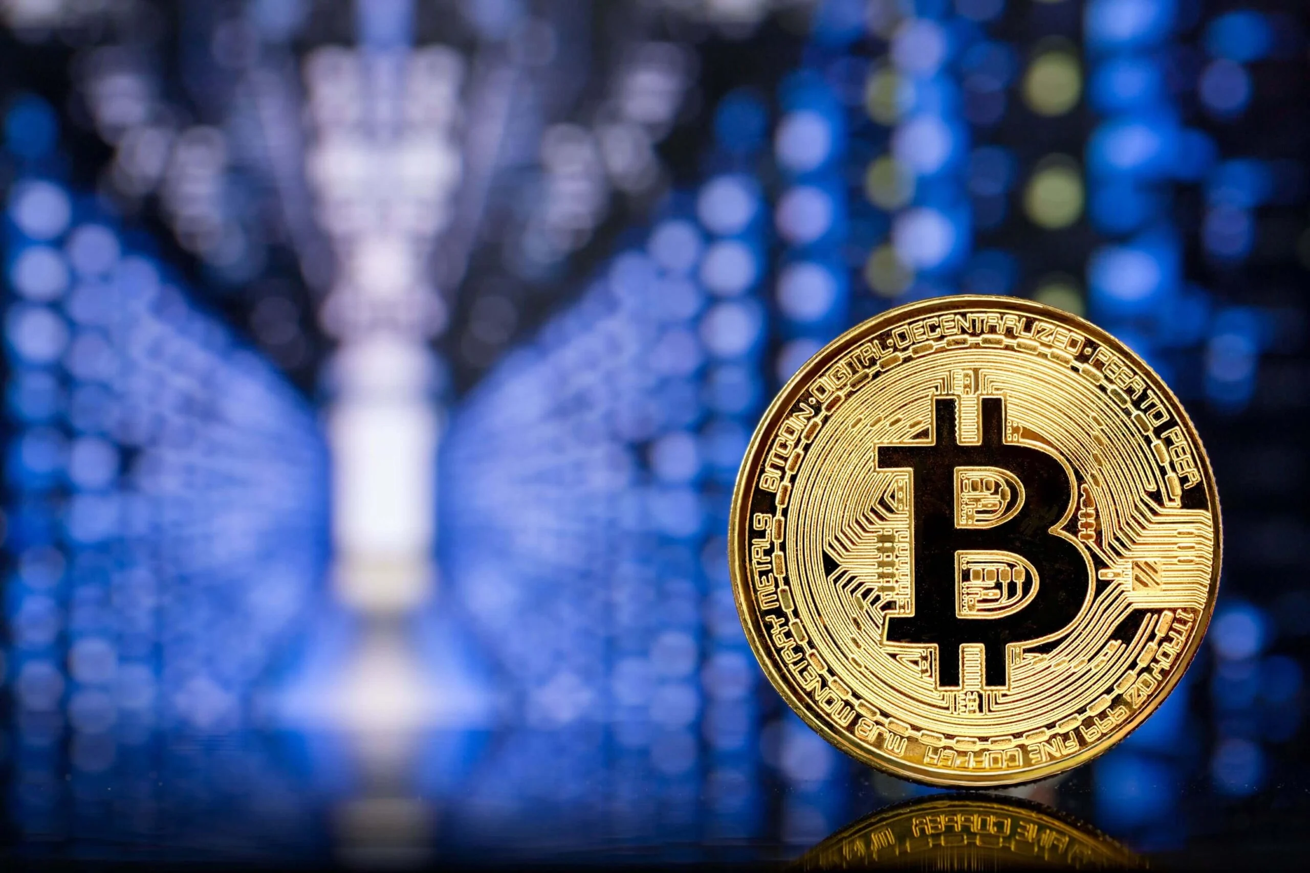 ビットコイン採掘危機、マイナー経営が崖っぷち。AI事業へのシフト加速