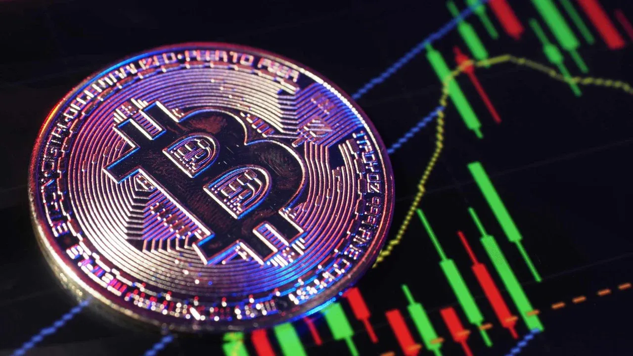 Bitcoin Capitulation Hits $4.5B as CME Gaps Hang Over $89,350 and $93,000