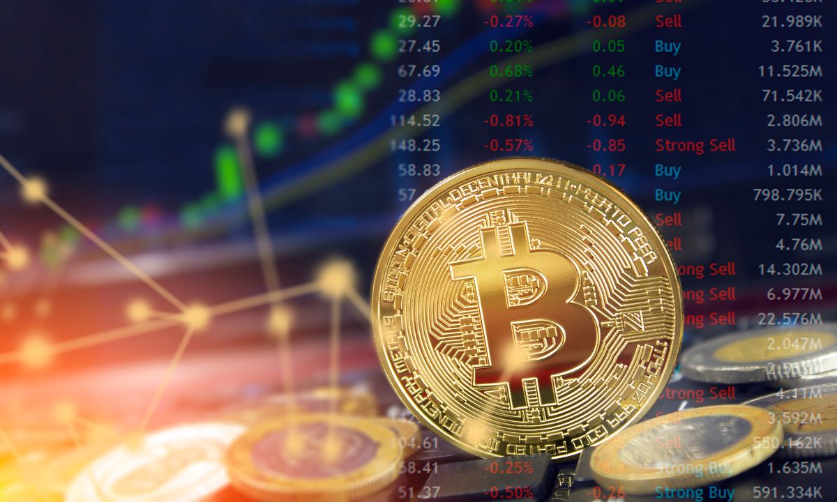 Bitcoin Dips Under $69K Amid War and Regulatory Worries