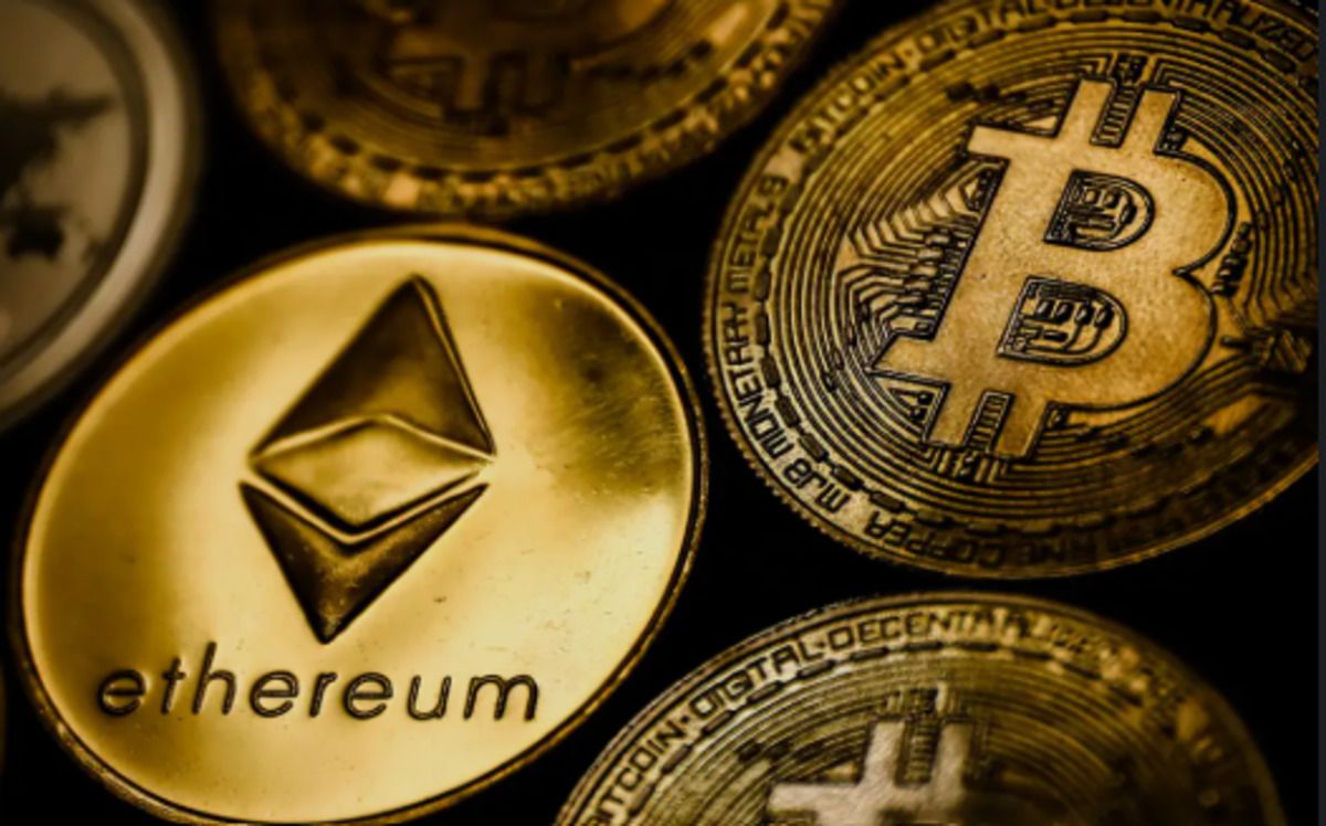 Bitcoin ETFs Pull In $118.8M as Ethereum Suffers Biggest Outflow in Weeks