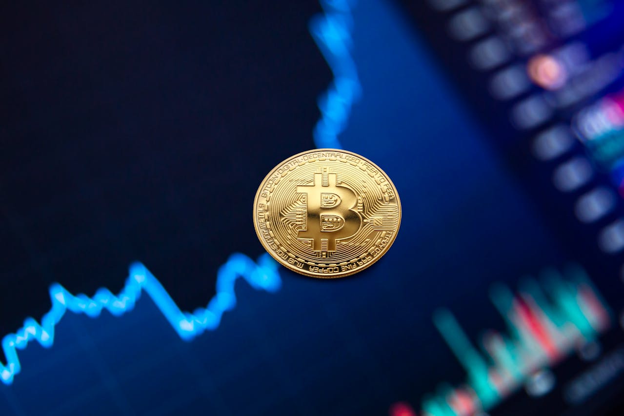 Bitcoin Eyes $76K as Bullish Reversal Pattern Takes Shape