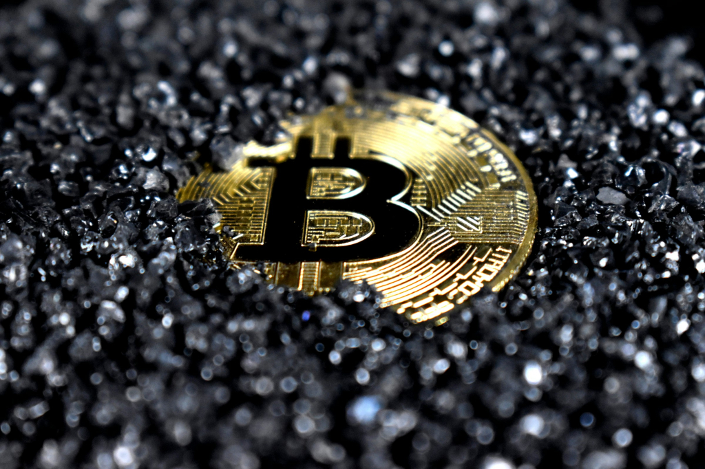 Bitcoin Fibonacci Pattern Signals Possible Drop to $48K