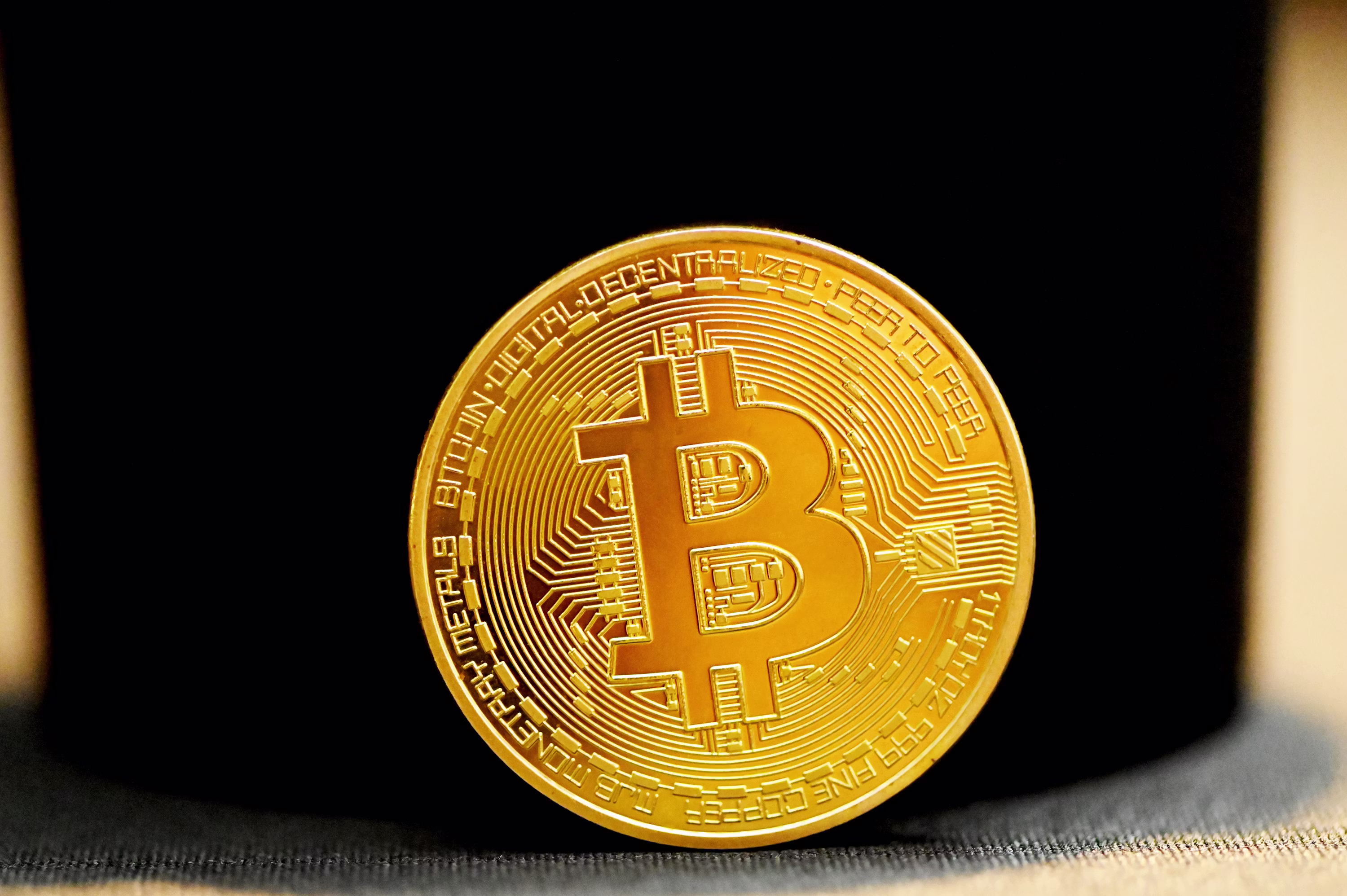 Bitcoin Has Outpaced XRP Since 2017, According To Analyst