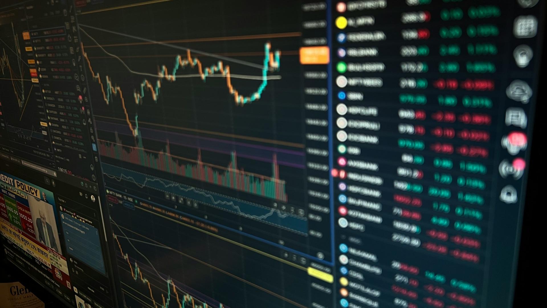 Bitcoin investors pour $853 million into spot ETFs. BlackRock's IBIT claims the bulk