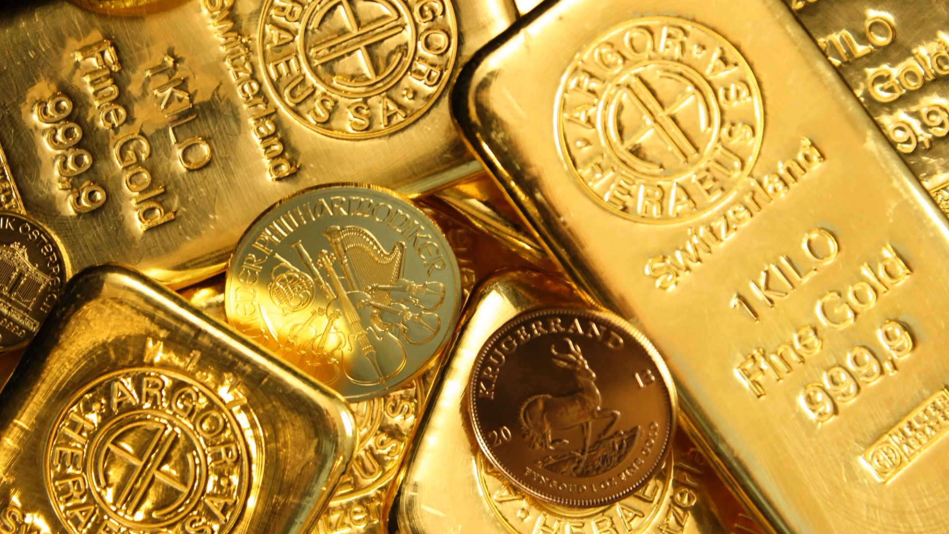 Bitcoin is outperforming stocks and correlating with gold just when it matters most