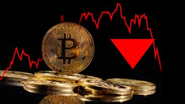 https://images.financialmodelingprep.com/news/bitcoin-mining-stocks-could-start-2023-rough-before-rebounding-20221219.jpg