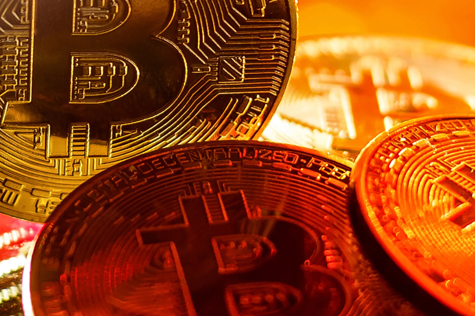 Bitcoin Network Flooded With 200,000 'Ghosts', Core Dev Jameson Lopp Warns About Stealth Sybil Attack