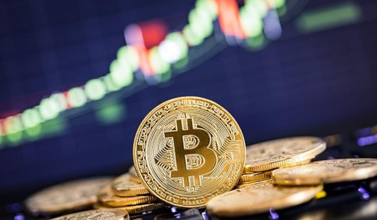 Bitcoin Price Prediction: Faces $75,000 Upside or $50,000 Drop as August Risk Builds