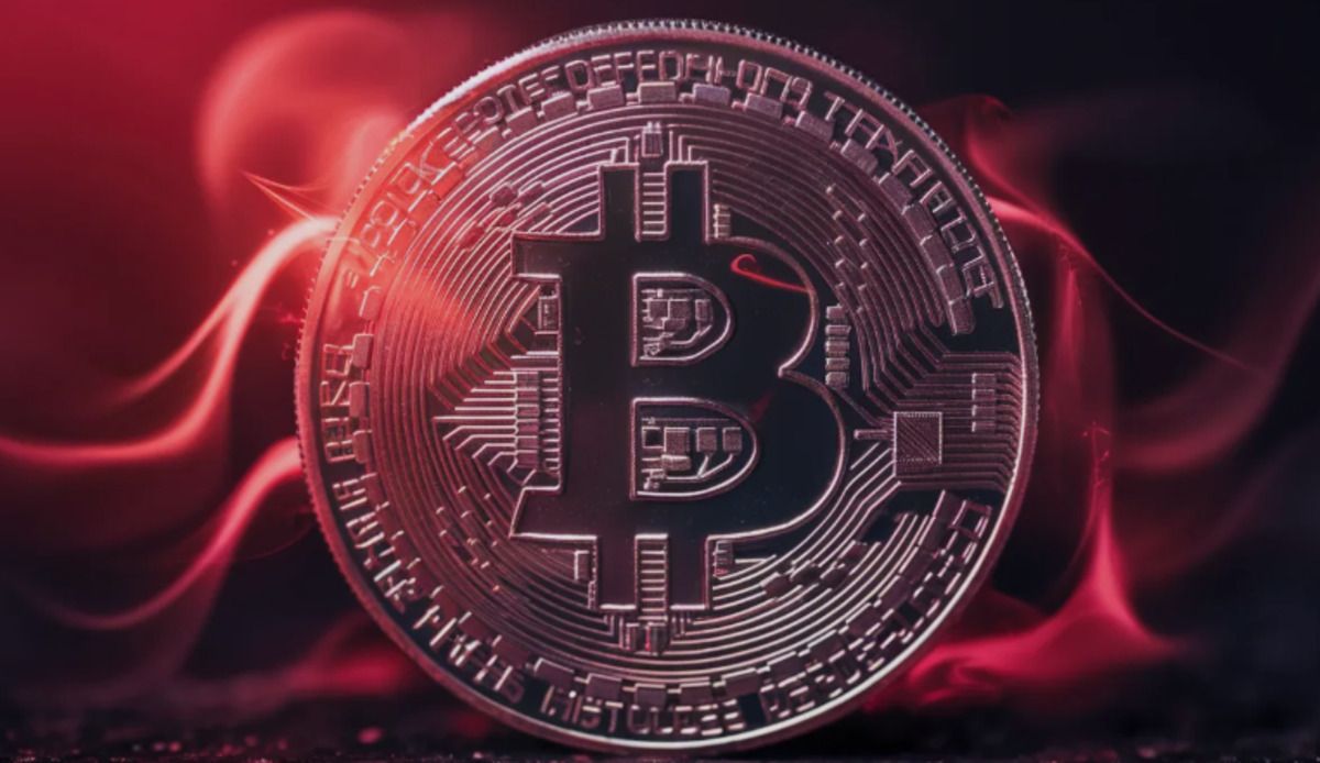 Bitcoin Rises 1.59% as 26.3% Holder Gap Signals Market Weakness
