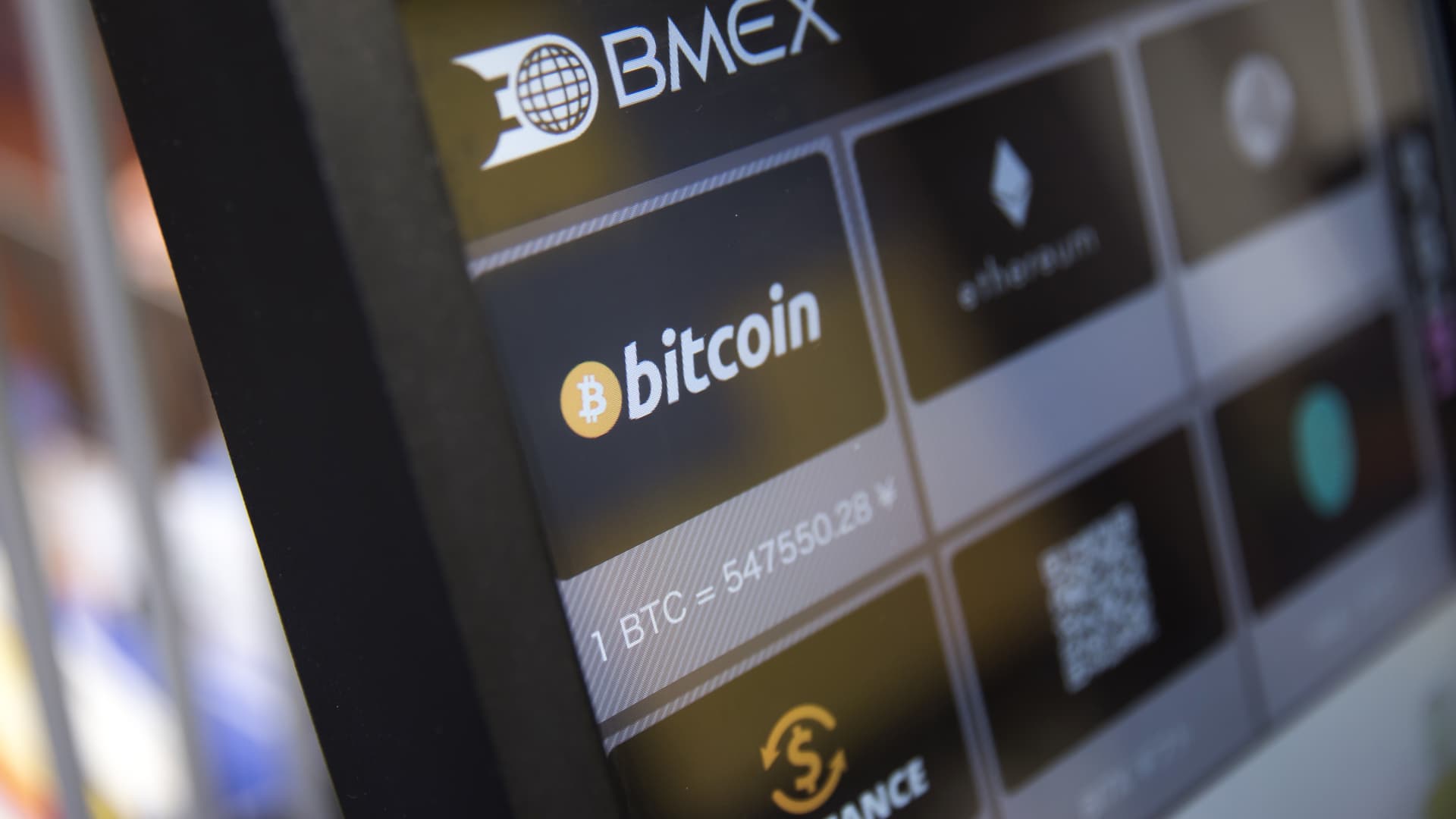 Bitcoin's macro case is strengthening as regulation takes a back seat, says BlackRock's digital assets head