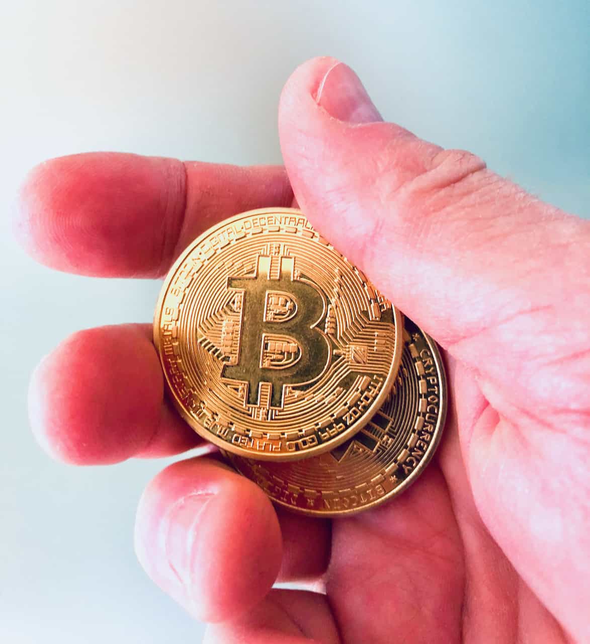 Bitcoin's Path to Potential Mainstream Reserve Status Faces Significant Challenges : Analysis