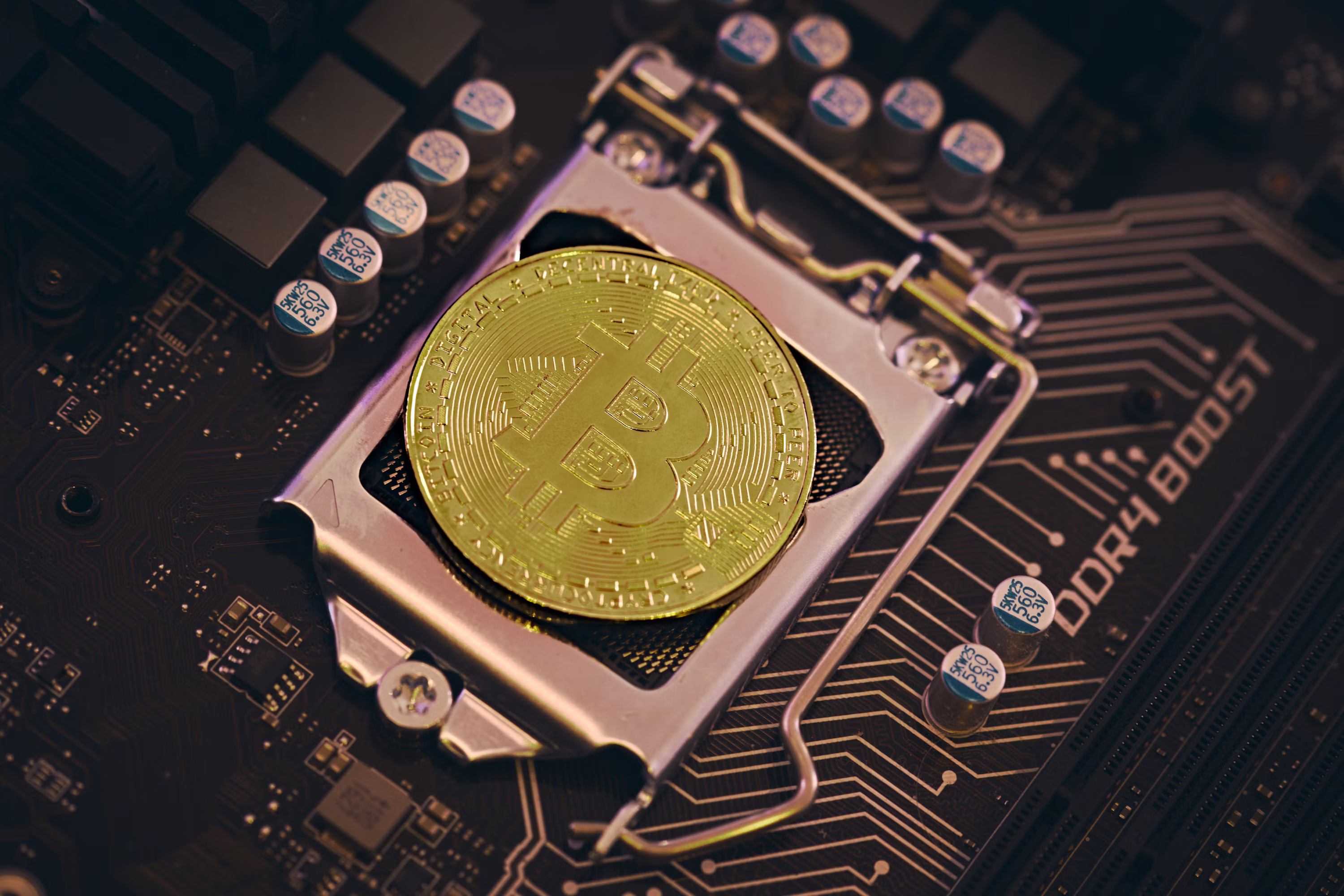 Bitcoin's Record Miner Sell-Off Casts Shadow Over Ceasefire-Fueled Rebound