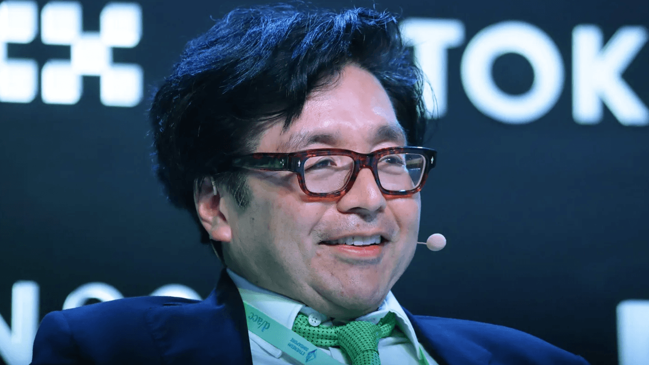 Bitmine's 5.8M Ether Bet Swells as BMNR Stock Takes a Beating