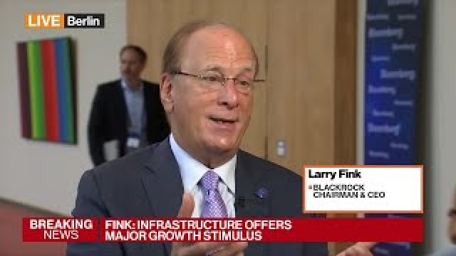 BlackRock CEO Fink Sees Less Systemic Risk in Markets