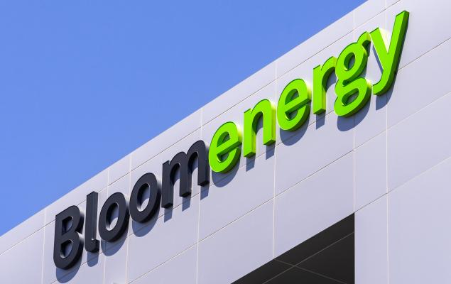 Bloom Energy Trades Above 50 and 200-Day SMA: How to Play the Stock?