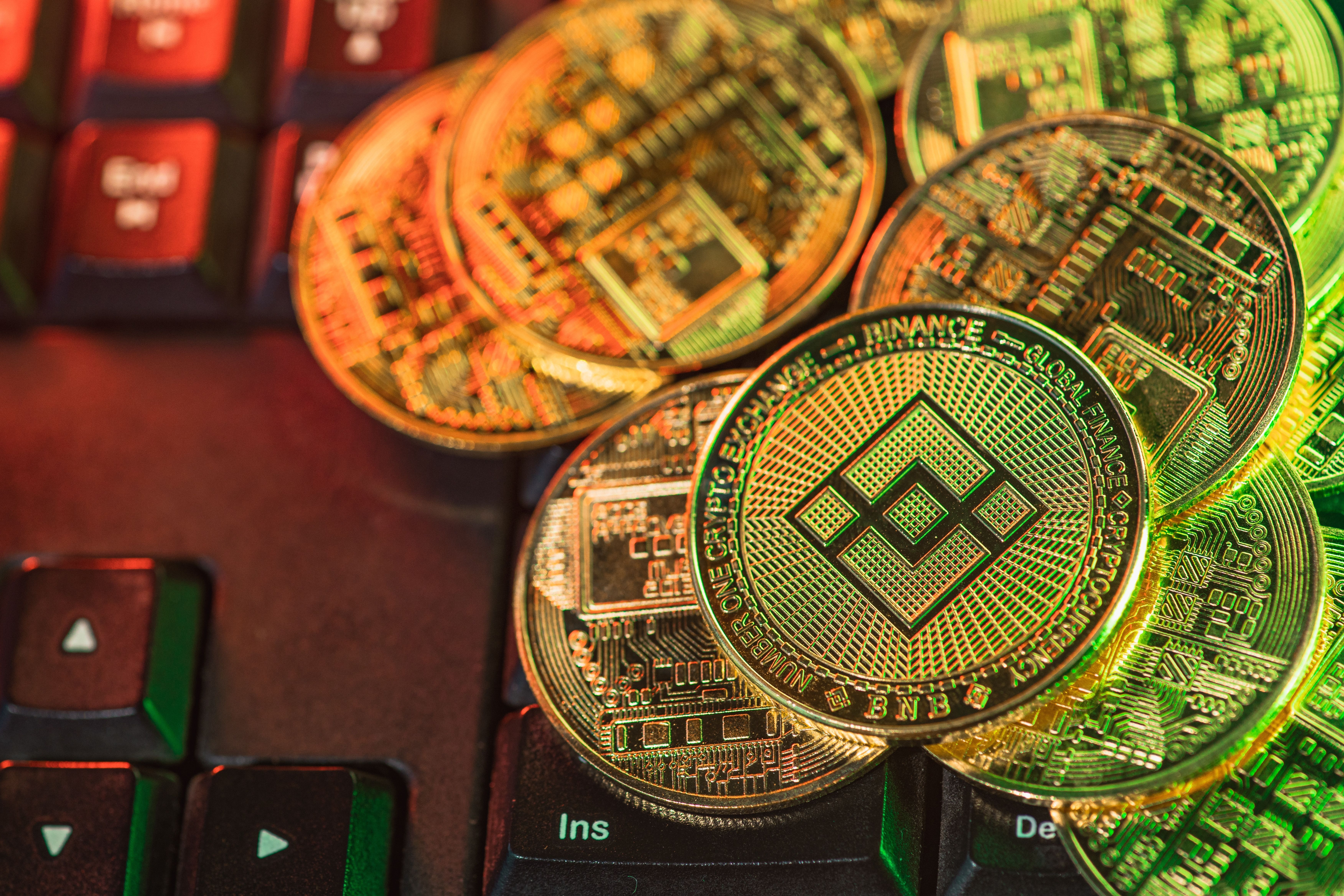 BNB Price Drops 3% Amid Binance's Denial of $1B Iran-Linked USDT Transactions