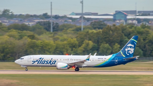 Boeing loses altitude as chief warns of cash burn this year