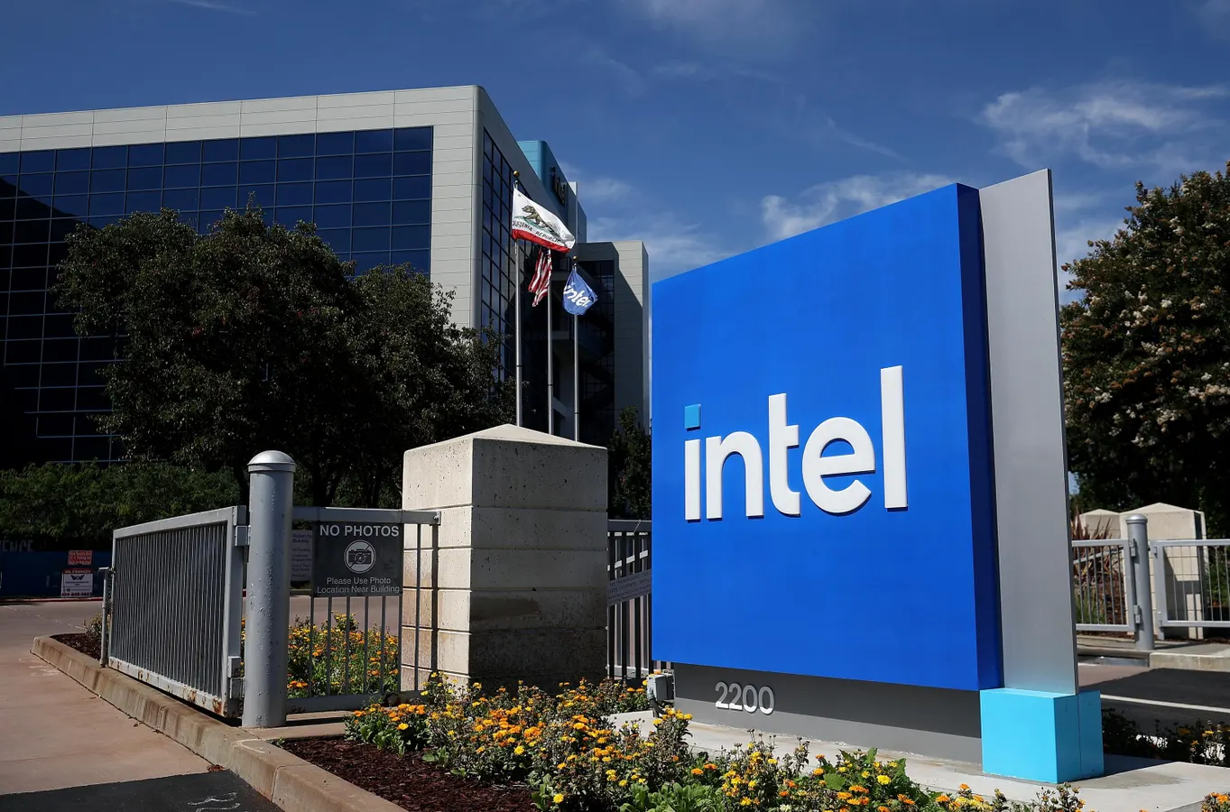 Book Profits In Intel Stock After 25% Surge?