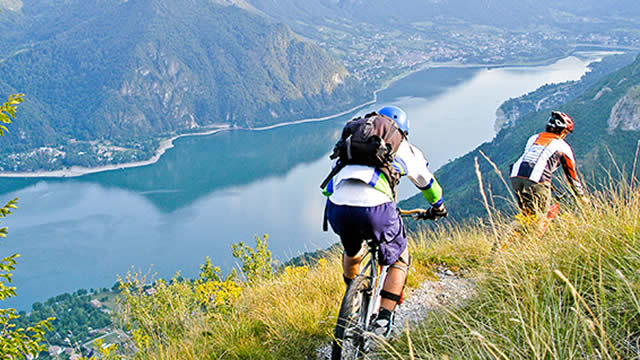 Bowlero (BOWL) Achieves Record Sales With Summer Season Pass