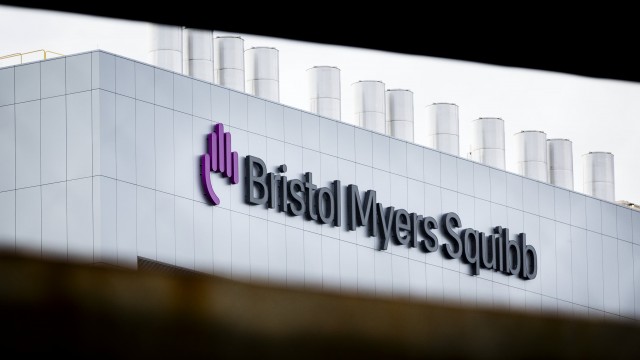 Bristol Myers Squibb Shares Cross 6% Yield Mark