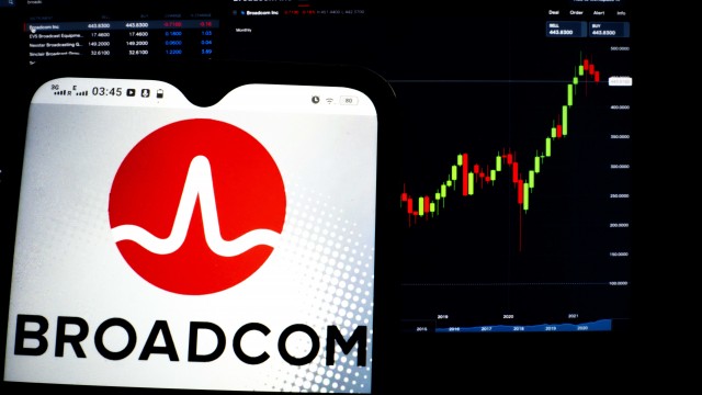 Broadcom beats earnings estimates, announces 10-for-1 stock split