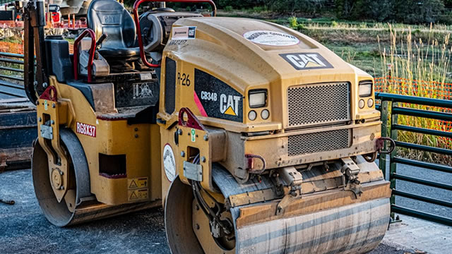 Brokers Suggest Investing in Caterpillar (CAT): Read This Before Placing a Bet