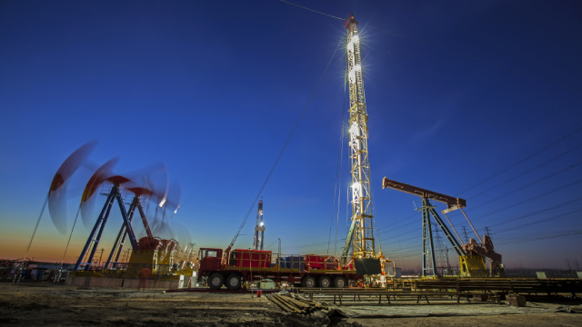 Foto von Brokers Suggest Investing in Schlumberger (SLB): Read This Before Placing a Bet