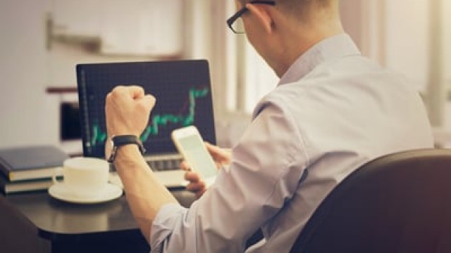 Bull Market Buys: 2 Growth Stocks to Own for the Long Run