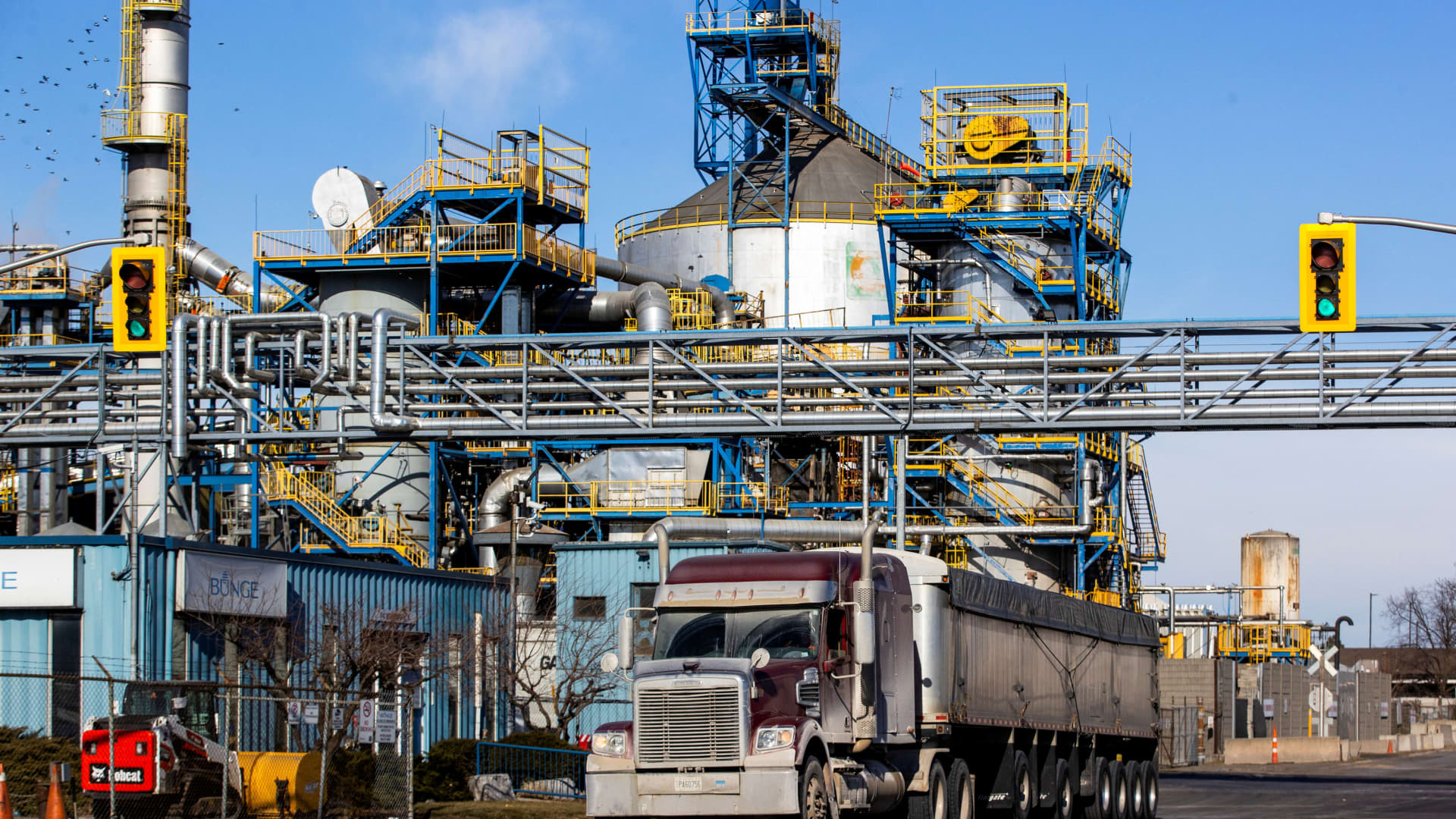 Bunge shares soar 11% after Trump considers China cooking oil embargo