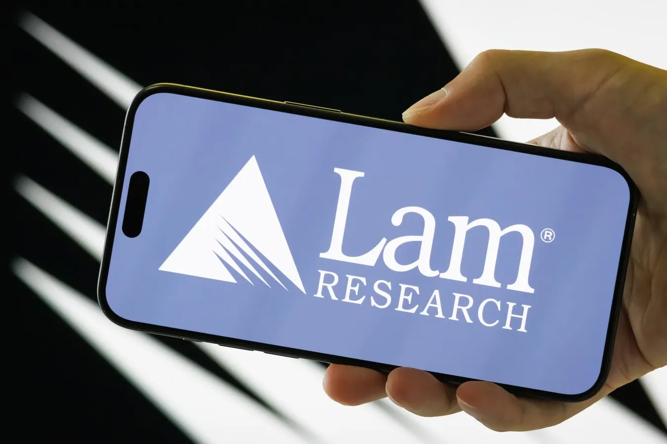 Buy or Sell LRCX Stock Ahead of Its Earnings?