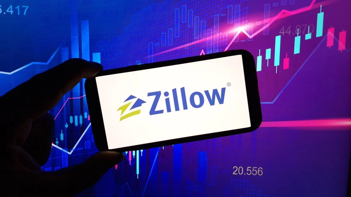 Buy the Dip? Zillow's Profit Comeback Meets Market Pressure