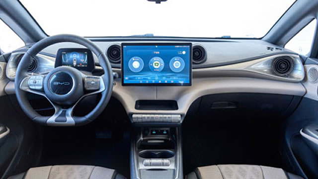 BYD Guides for Strong Earnings in Move to Shore Up Market Confidence