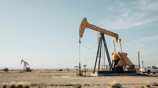 Canadian Natural Resources beats quarterly profit estimates