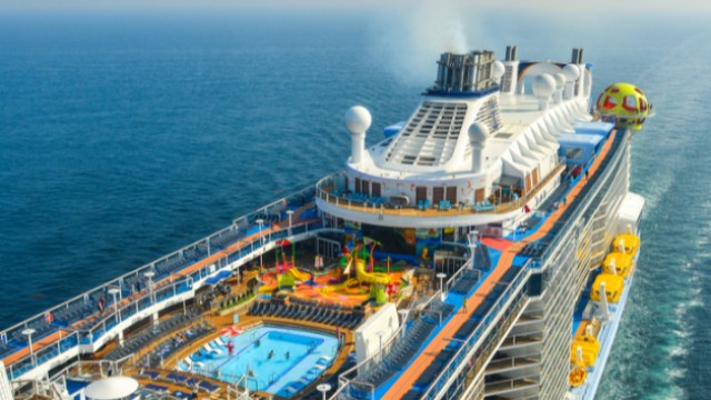 Carnival sails higher after broker upgrade