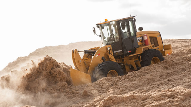 Caterpillar (CAT) Stock Sinks As Market Gains: What You Should Know