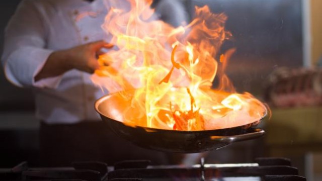 CAVA Group (CAVA) Gears Up for Q1 Earnings: What's in Store?