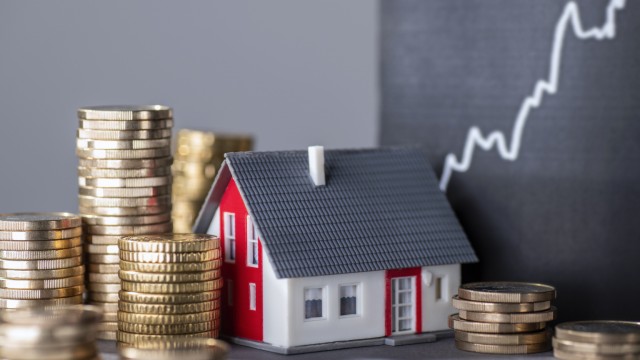 https://images.financialmodelingprep.com/news/cdl-exposure-to-low-volatility-dividend-stocks-20230410.jpg