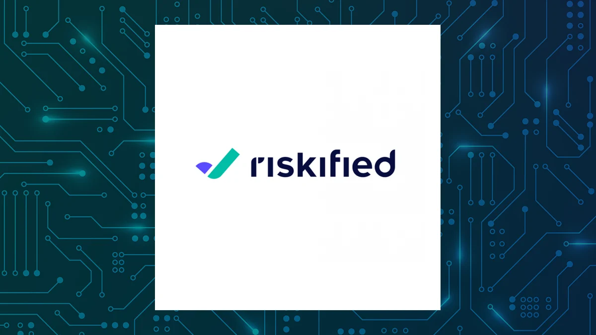 Cellebrite DI (NASDAQ:CLBT) and Riskified (NYSE:RSKD) Head to Head Contrast