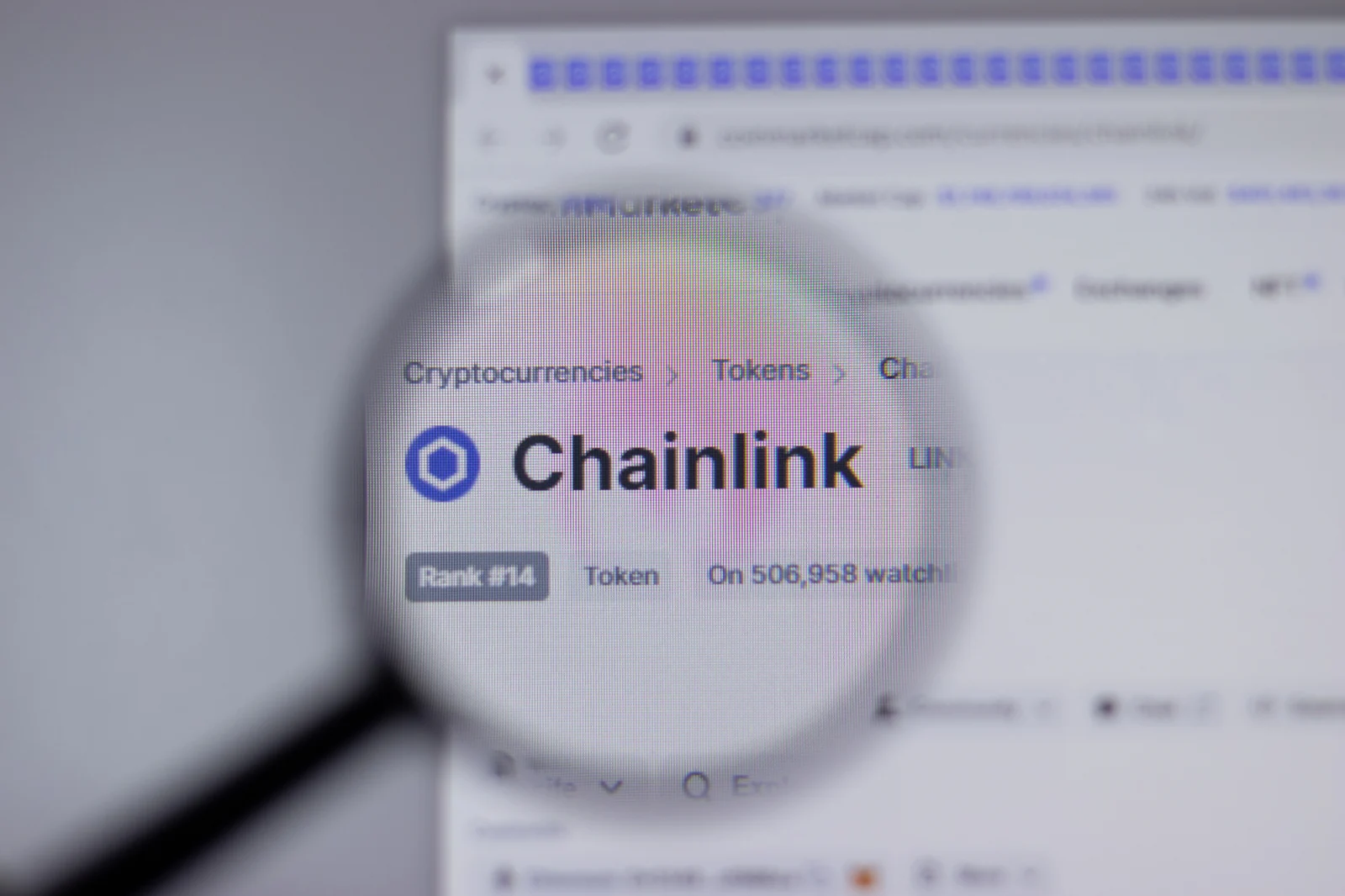 Chainlink Whale Breaks Month-Long Buying Streak With $9.2 Million Move to Coinbase