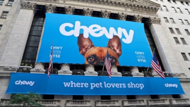Chewy: Consumers Starting to Adopt Pets Again After Inflation Pullback